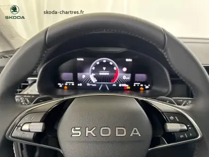 Photo 11 Skoda Kamiq  1.0 TSI Evo 2 116 ch DSG7