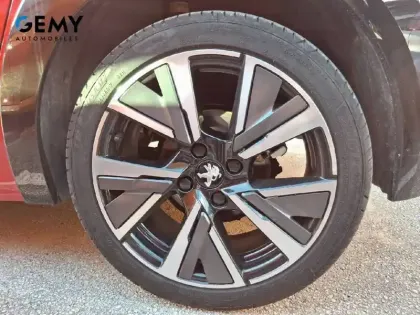 Photo 10 Peugeot 208  PureTech 130 S&S EAT8