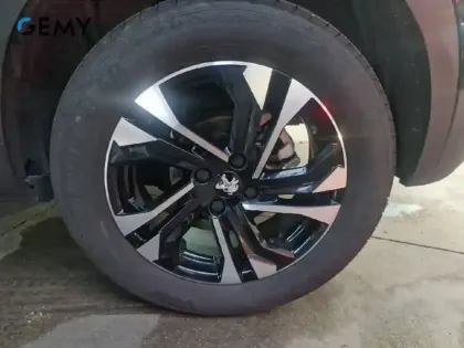 Photo 10 Peugeot 2008  BlueHDi 110 S&S BVM6