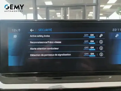 Photo 15 Peugeot 208  PureTech 100 S&S BVM6