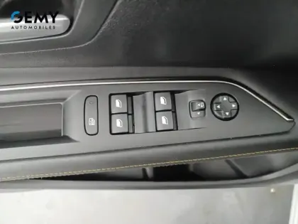 Photo 11 Peugeot 3008  Hybrid 225 e-EAT8