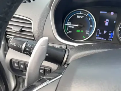 Photo 26 Mitsubishi Eclipse Cross  2.4 MIVEC PHEV Twin Motor 4WD