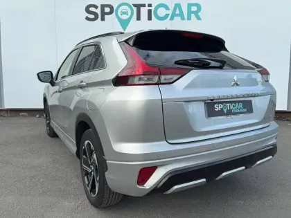 Photo 28 Mitsubishi Eclipse Cross  2.4 MIVEC PHEV Twin Motor 4WD