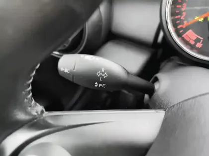 Photo 13 Mini Mini Hatch 3 Portes One 102 ch BVA6