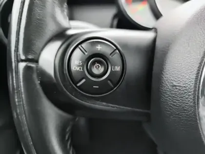 Photo 14 Mini Mini Hatch 3 Portes One 102 ch BVA6