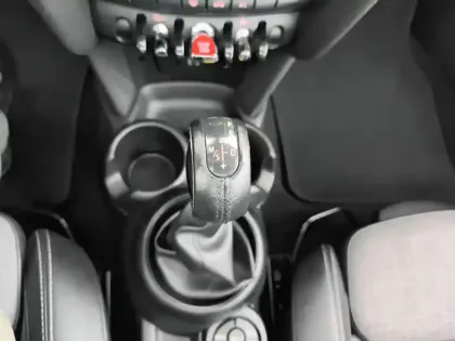 Photo 16 Mini Mini Hatch 3 Portes One 102 ch BVA6