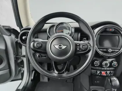 Photo 10 Mini Mini Hatch 3 Portes One 102 ch BVA6