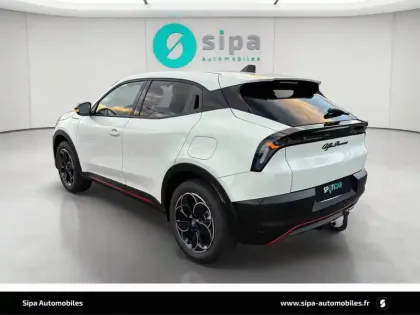 Photo 2 Alfa Romeo Junior  1.2 Ibrida 136 ch eDCT6