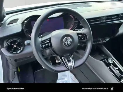 Photo 12 Alfa Romeo Junior  1.2 Ibrida 136 ch eDCT6