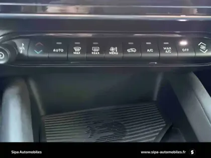 Photo 18 Alfa Romeo Junior  1.2 Ibrida 136 ch eDCT6