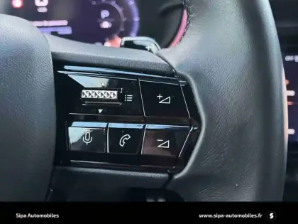 Photo 15 Alfa Romeo Junior  1.2 Ibrida 136 ch eDCT6