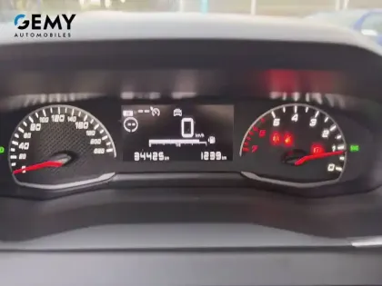 Photo 43 Peugeot 208  PureTech 75 S&S BVM5