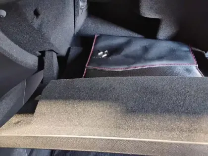 Photo 27 DS Ds 7 DS7 Crossback Hybride E-Tense 300 EAT8 4x4