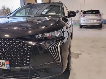 Photo 7 DS Ds 7 DS7 Crossback Hybride E-Tense 300 EAT8 4x4