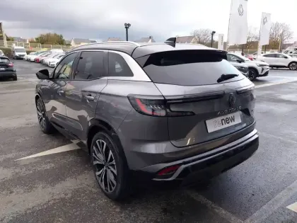 Photo 2 Renault Austral  E-Tech hybrid 200