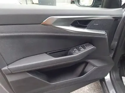 Photo 10 Renault Austral  E-Tech hybrid 200