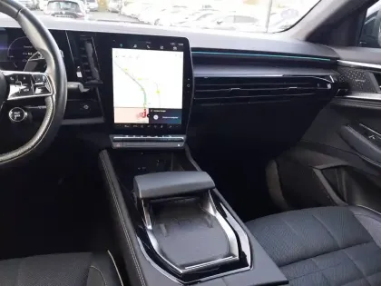 Photo 11 Renault Austral  E-Tech hybrid 200