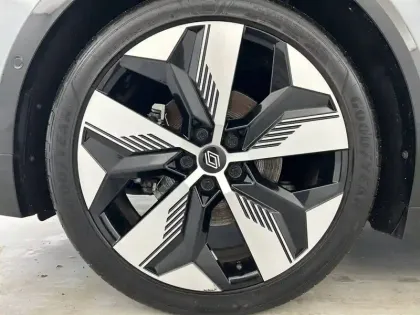 Photo 21 Renault Megane  E-Tech 220 ch autonomie confort AC22