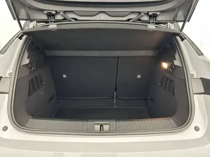 Photo 8 Renault Megane  E-Tech 220 ch autonomie confort AC22