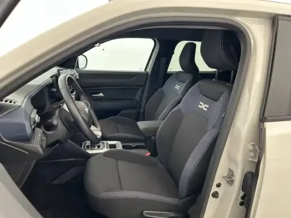 Photo 17 Dacia Duster  Hybrid 140