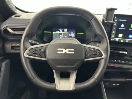 Photo 23 Dacia Duster  Hybrid 140