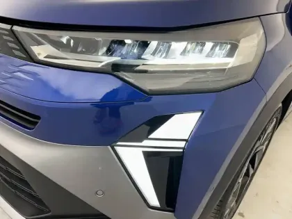 Photo 31 Renault Symbioz  E-Tech full hybrid 145