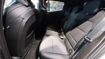 Photo 6 Renault Clio  E-Tech full hybrid 145