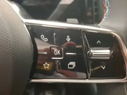 Photo 21 Renault Austral  E-Tech full hybrid 200 GSR2