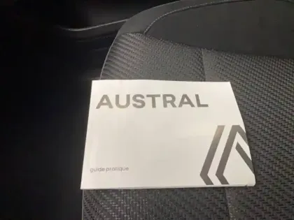 Photo 40 Renault Austral  E-Tech full hybrid 200 GSR2