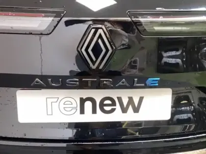Photo 31 Renault Austral  E-Tech full hybrid 200 GSR2