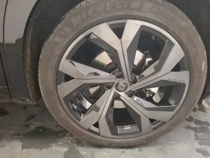 Photo 12 Renault Austral  E-Tech full hybrid 200 GSR2