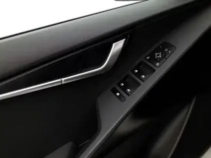 Photo 19 Kia Niro  EV Electrique 204 ch