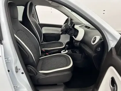Photo 42 Renault Twingo  III E-Tech