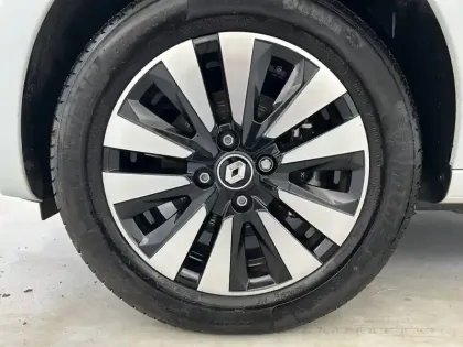 Photo 47 Renault Twingo  III E-Tech