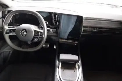 Photo 8 Renault Espace  E-Tech hybrid 200