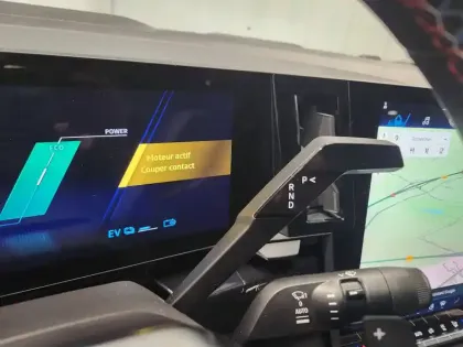 Photo 15 Renault Rafale  E-Tech full hybrid 200ch