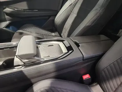 Photo 6 Renault Rafale  E-Tech full hybrid 200ch