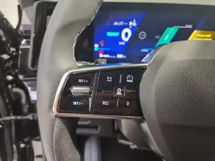 Photo 24 Renault Rafale  E-Tech full hybrid 200ch