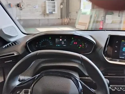 Photo 5 Peugeot 208 Gén. II Ph1 NG Active 5