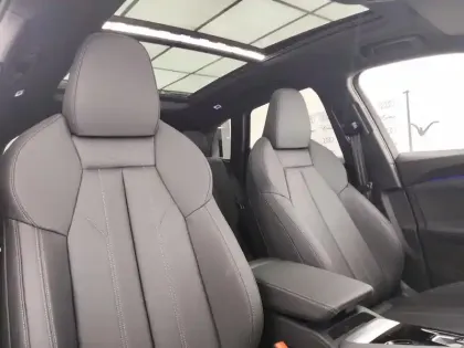 Photo 7 Audi Q5  e-hybrid 299 ch S tronic 7 Quattro