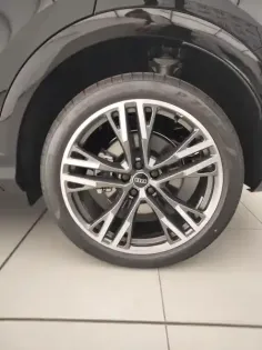 Photo 6 Audi Q5  e-hybrid 299 ch S tronic 7 Quattro