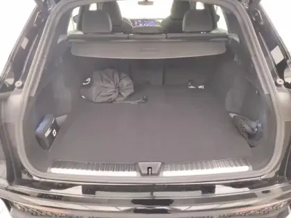 Photo 12 Audi Q5  e-hybrid 299 ch S tronic 7 Quattro