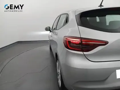 Photo 17 Renault Clio  E-Tech 140 - 21N