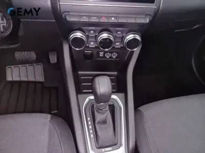 Photo 9 Renault Clio  E-Tech 140 - 21N