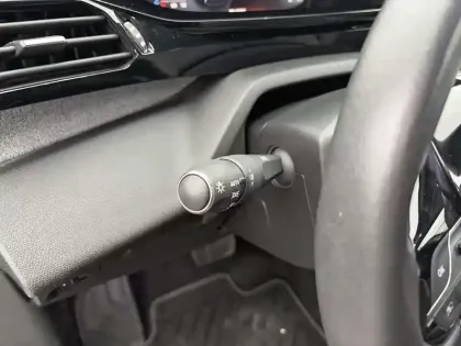 Photo 20 Peugeot 308  SW BlueHDi 130ch S&S EAT8