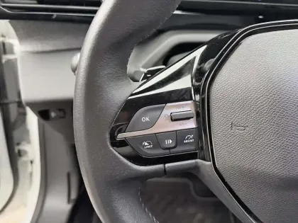 Photo 22 Peugeot 308  SW BlueHDi 130ch S&S EAT8