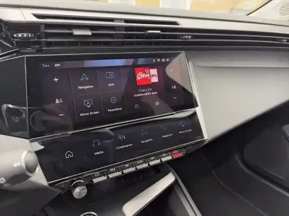 Photo 17 Peugeot 308  SW BlueHDi 130ch S&S EAT8