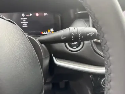 Photo 43 Jeep Compass  1.5 Turbo T4 130 ch BVR7 e-Hybrid