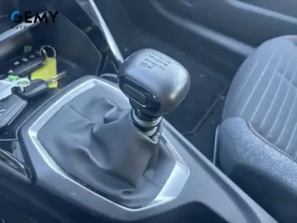 Photo 19 Peugeot 208  BlueHDi 100 S&S BVM6