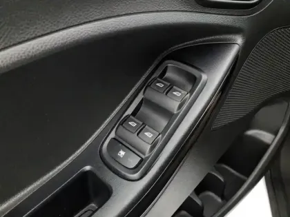 Photo 19 Ford Ka + 1.2 Ti-VCT 85